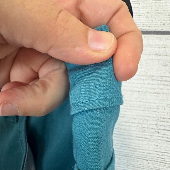 Zenana Plus Size Teal Blue Basic Stretch Shorts Size 2X - Picture 5 of 8